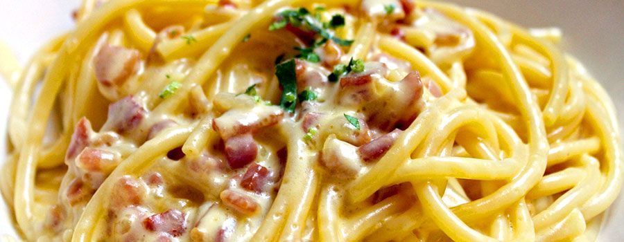 Receta de Espaguetis a la carbonara con nata